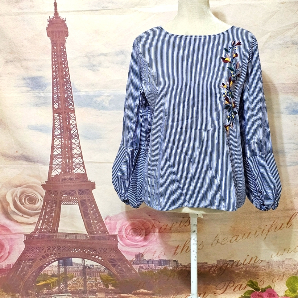 St. John's Bay Blue Striped Blouse with Embroidery Sz Petite L